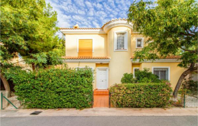 Nice home in Alacant with 4 Bedrooms, Mutxamel